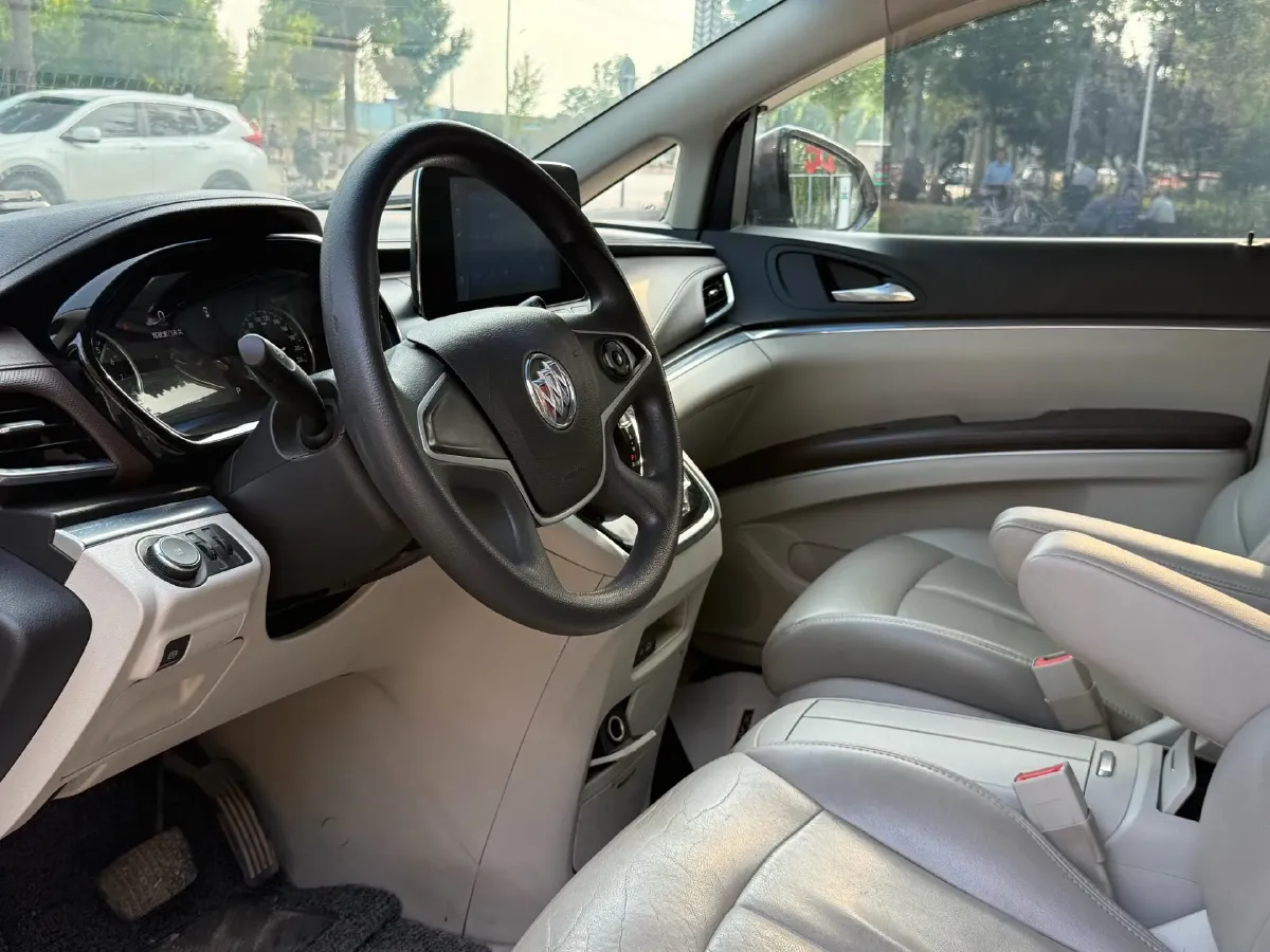 2021 Buick GL8 2.0T 237HP L4 9AT,autocango,china used car exporter,china ev exporter,chinese used car exporter,chinese used ev exporter