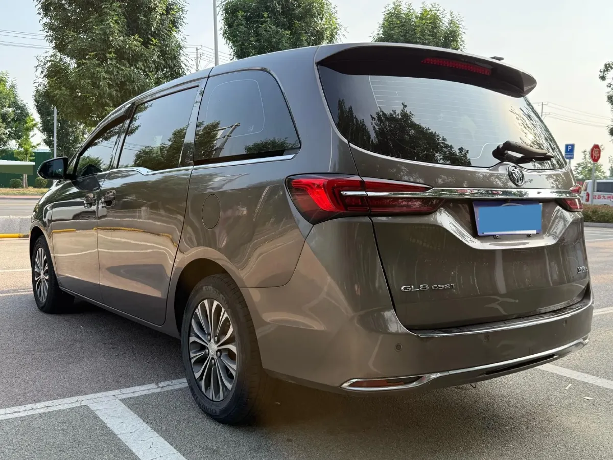 2021 Buick GL8 2.0T 237HP L4 9AT,autocango,china used car exporter,china ev exporter,chinese used car exporter,chinese used ev exporter