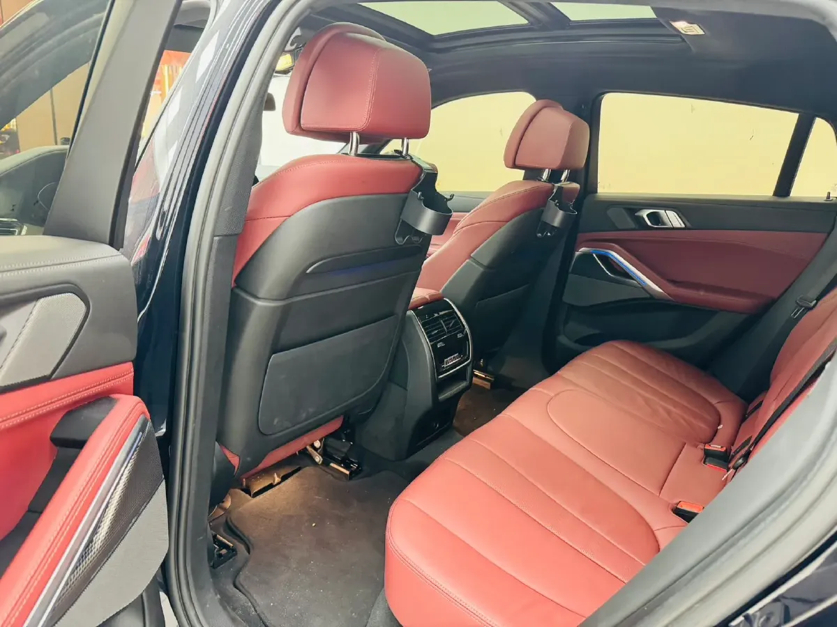 2022 BMW X6 3.0T 333HP L6 8AT,autocango,china used car exporter,china ev exporter,chinese used car exporter,chinese used ev exporter