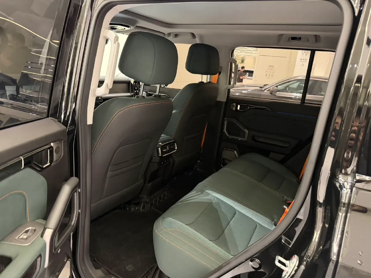 2024 Jetour X90 PRO 2.0T 254HP L4 7DCT,autocango,china used car exporter,china ev exporter,chinese used car exporter,chinese used ev exporter