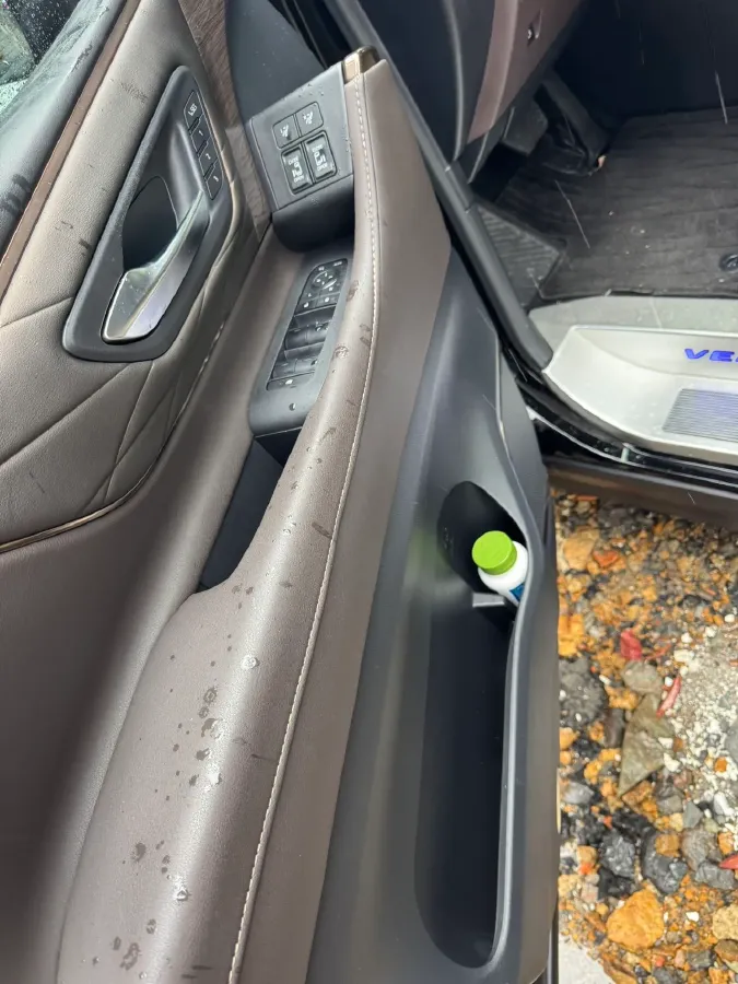 2024 Toyota Alphard 2.5L 190HP L4 E-CVT Hybrid,autocango,china used car exporter,china ev exporter,chinese used car exporter,chinese used ev exporter