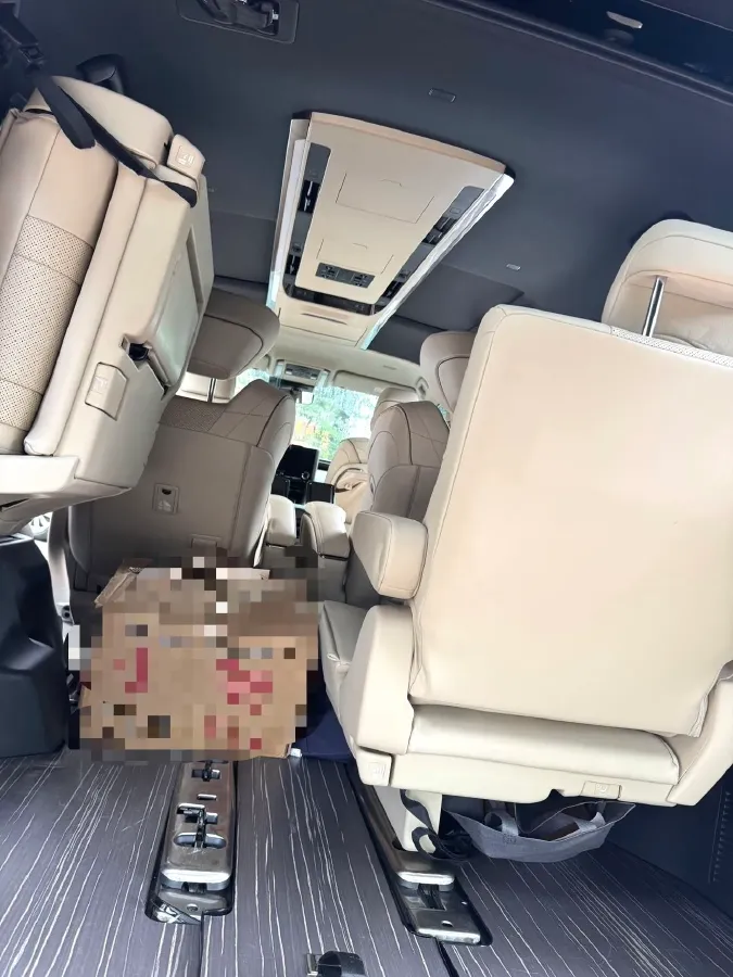 2024 Toyota Alphard 2.5L 190HP L4 E-CVT Hybrid,autocango,china used car exporter,china ev exporter,chinese used car exporter,chinese used ev exporter
