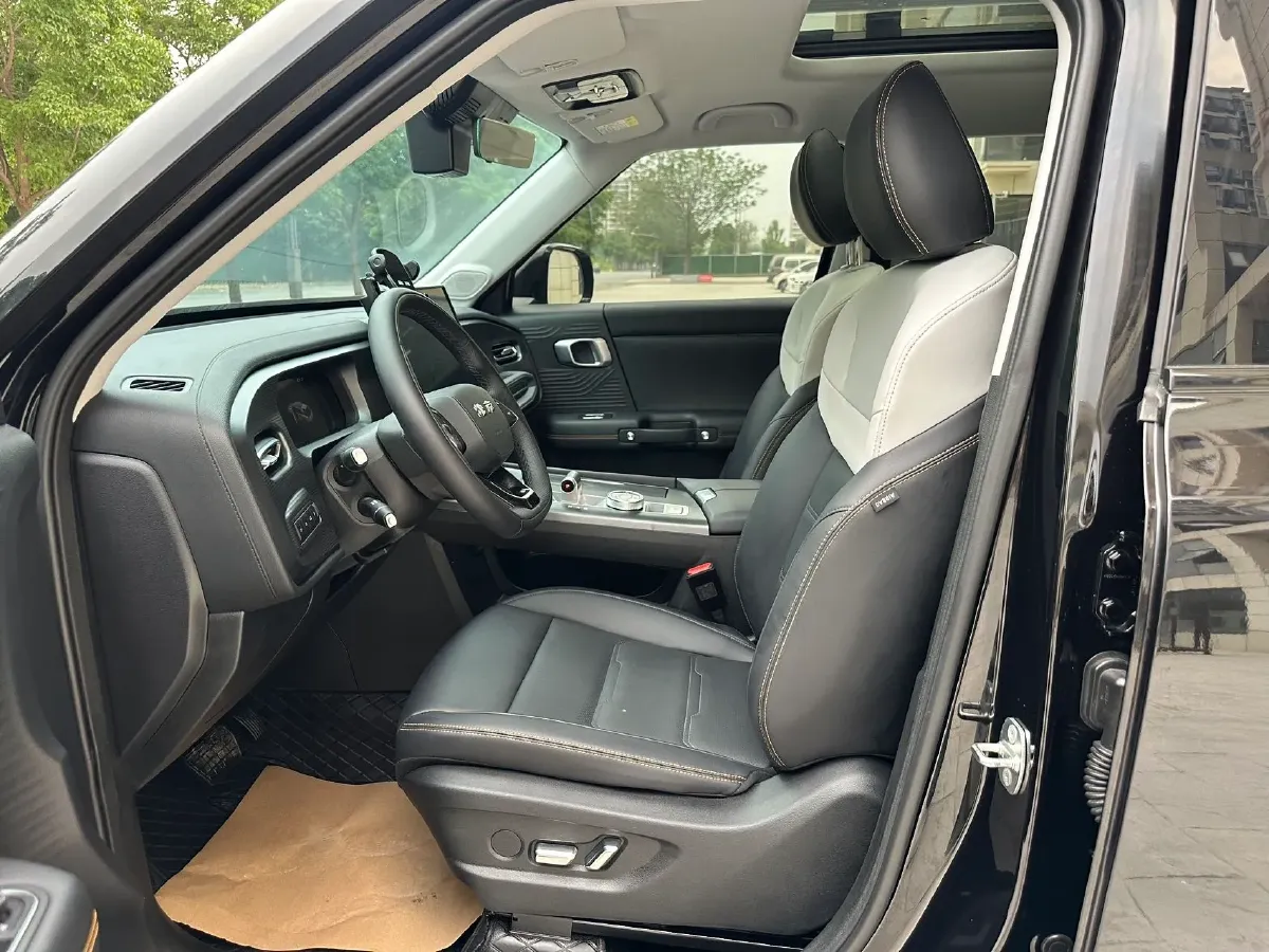 2024 Beijing BJ30 1.5T 158HP L4 2DHT Hybrid,autocango,china used car exporter,china ev exporter,chinese used car exporter,chinese used ev exporter