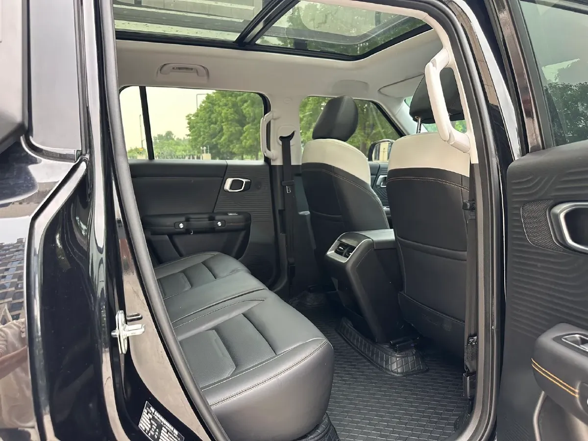 2024 Beijing BJ30 1.5T 158HP L4 2DHT Hybrid,autocango,china used car exporter,china ev exporter,chinese used car exporter,chinese used ev exporter
