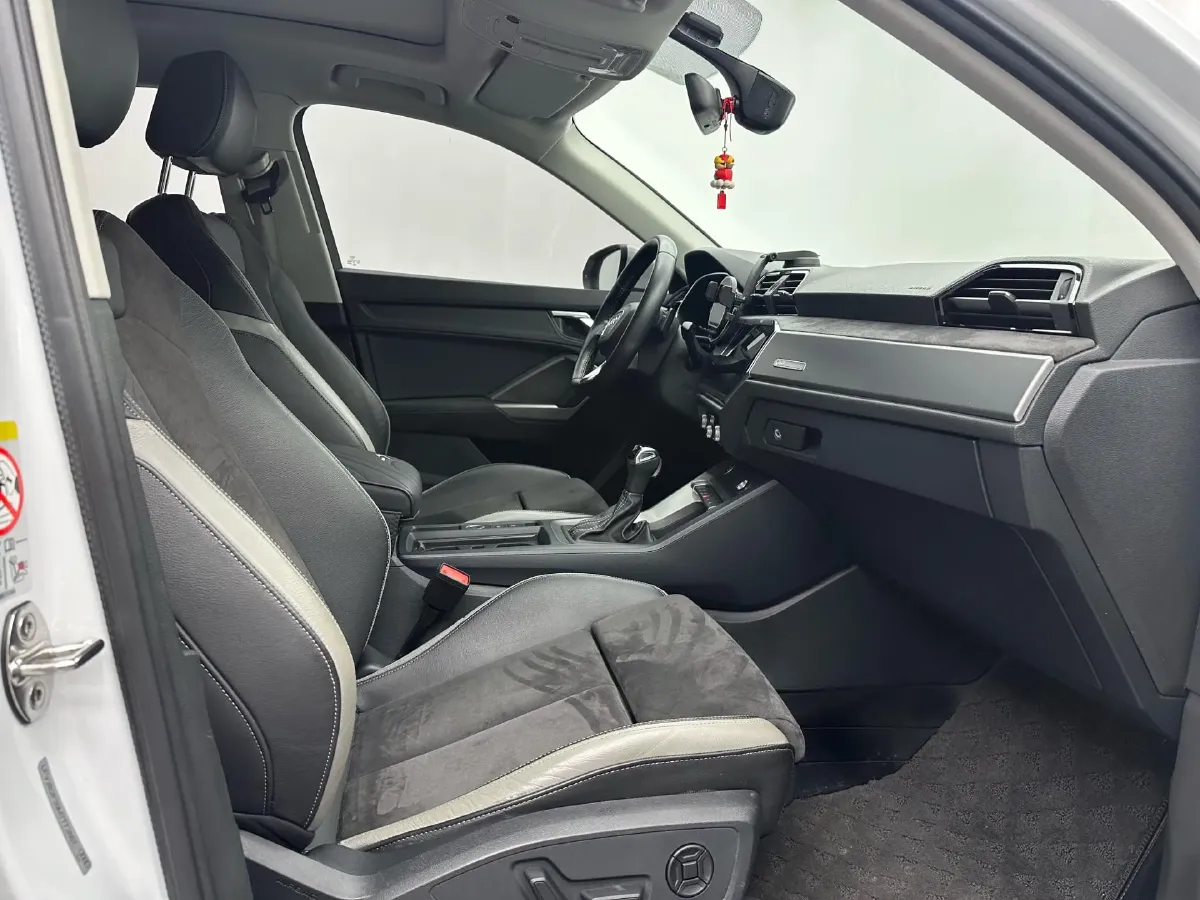 2022 Audi Q3 1.4T 150HP L4 7DCT,autocango,china used car exporter,china ev exporter,chinese used car exporter,chinese used ev exporter