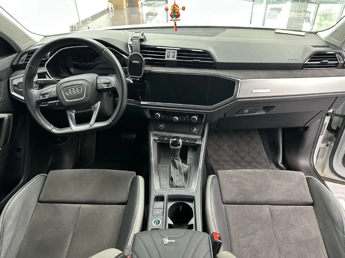 2022 Audi Q3 1.4T 150HP L4 7DCT,autocango,china used car exporter,china ev exporter,chinese used car exporter,chinese used ev exporter