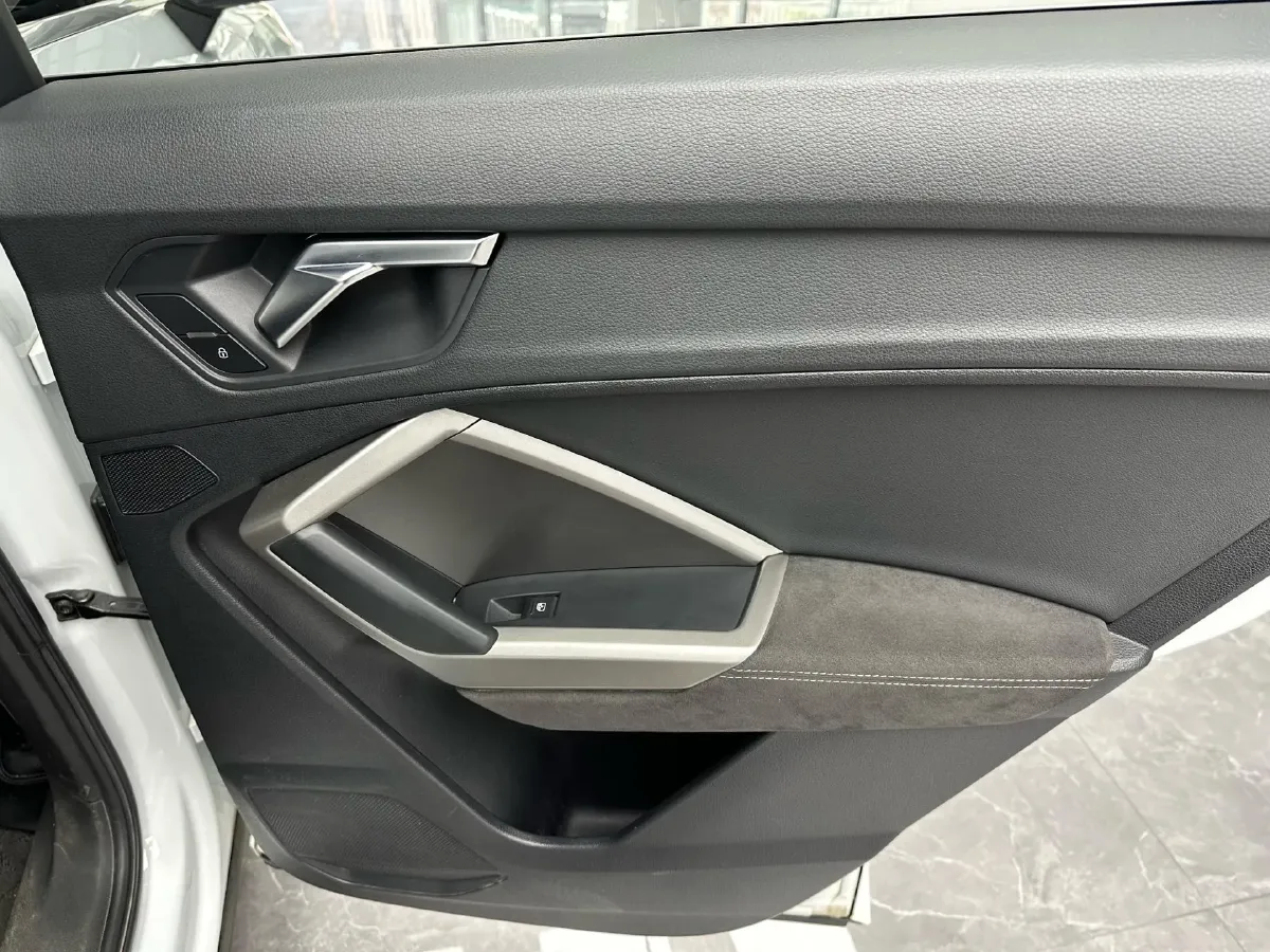 2022 Audi Q3 1.4T 150HP L4 7DCT,autocango,china used car exporter,china ev exporter,chinese used car exporter,chinese used ev exporter