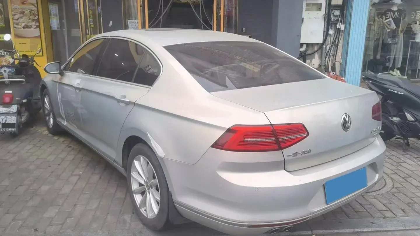 2018 Volkswagen Magotan 1.8T 180HP L4 7DCT,autocango,china used car exporter,china ev exporter,chinese used car exporter,chinese used ev exporter