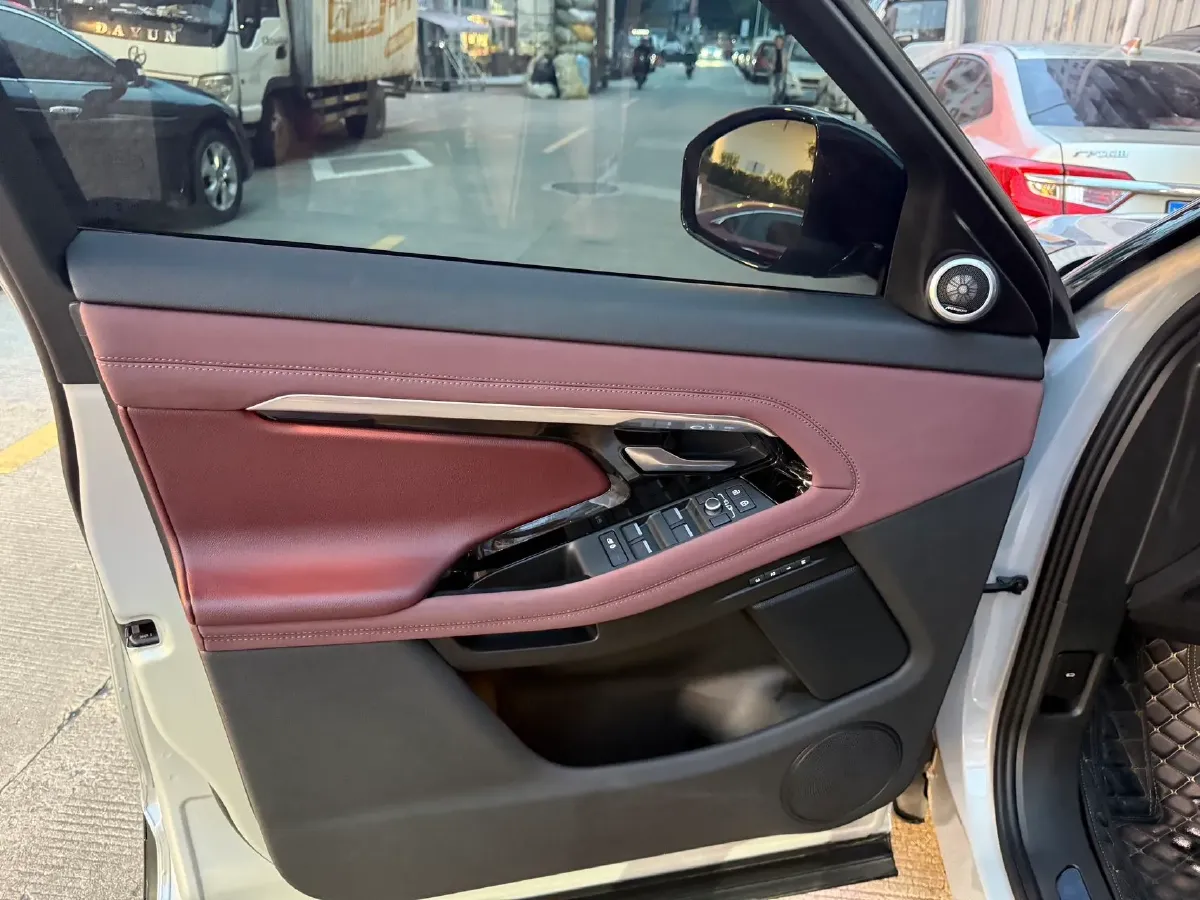 2023 Land Rover Range Rover Evoque 2.0T 249HP L4 9AT,autocango,china used car exporter,china ev exporter,chinese used car exporter,chinese used ev exporter