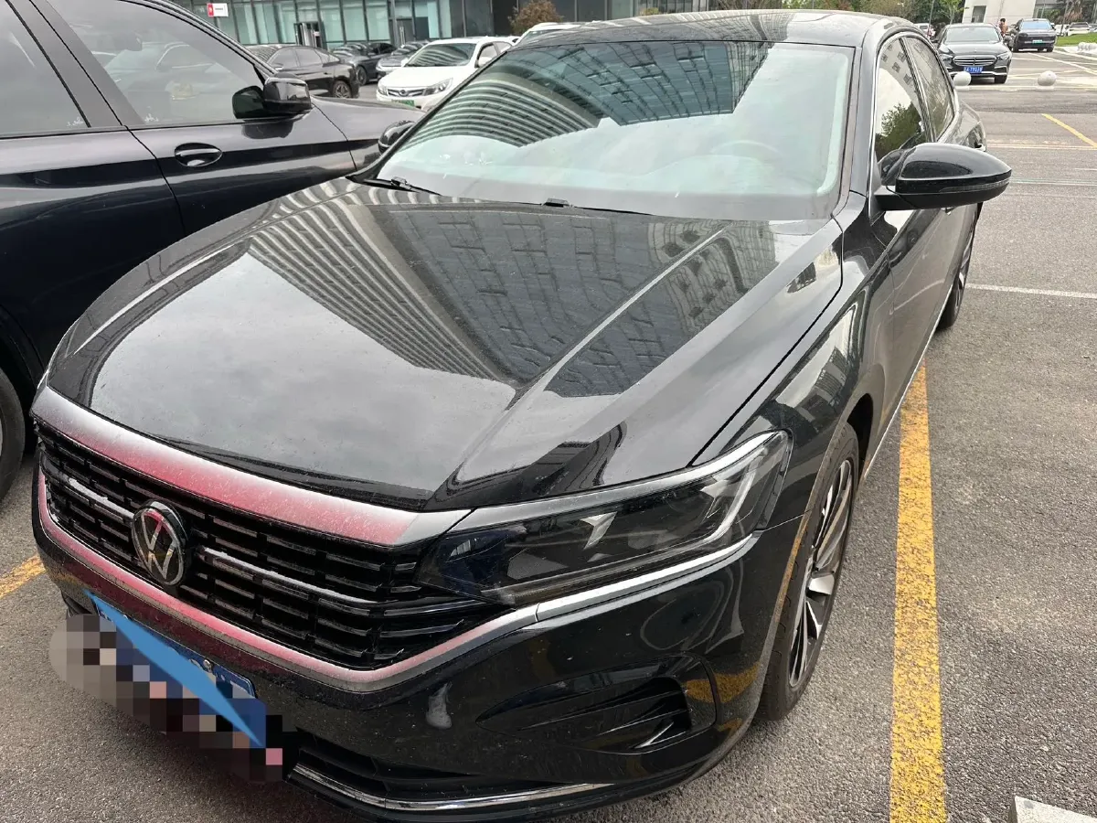 2023 Volkswagen Passat 2.0T 186HP L4 7DCT,autocango,china used car exporter,china ev exporter,chinese used car exporter,chinese used ev exporter