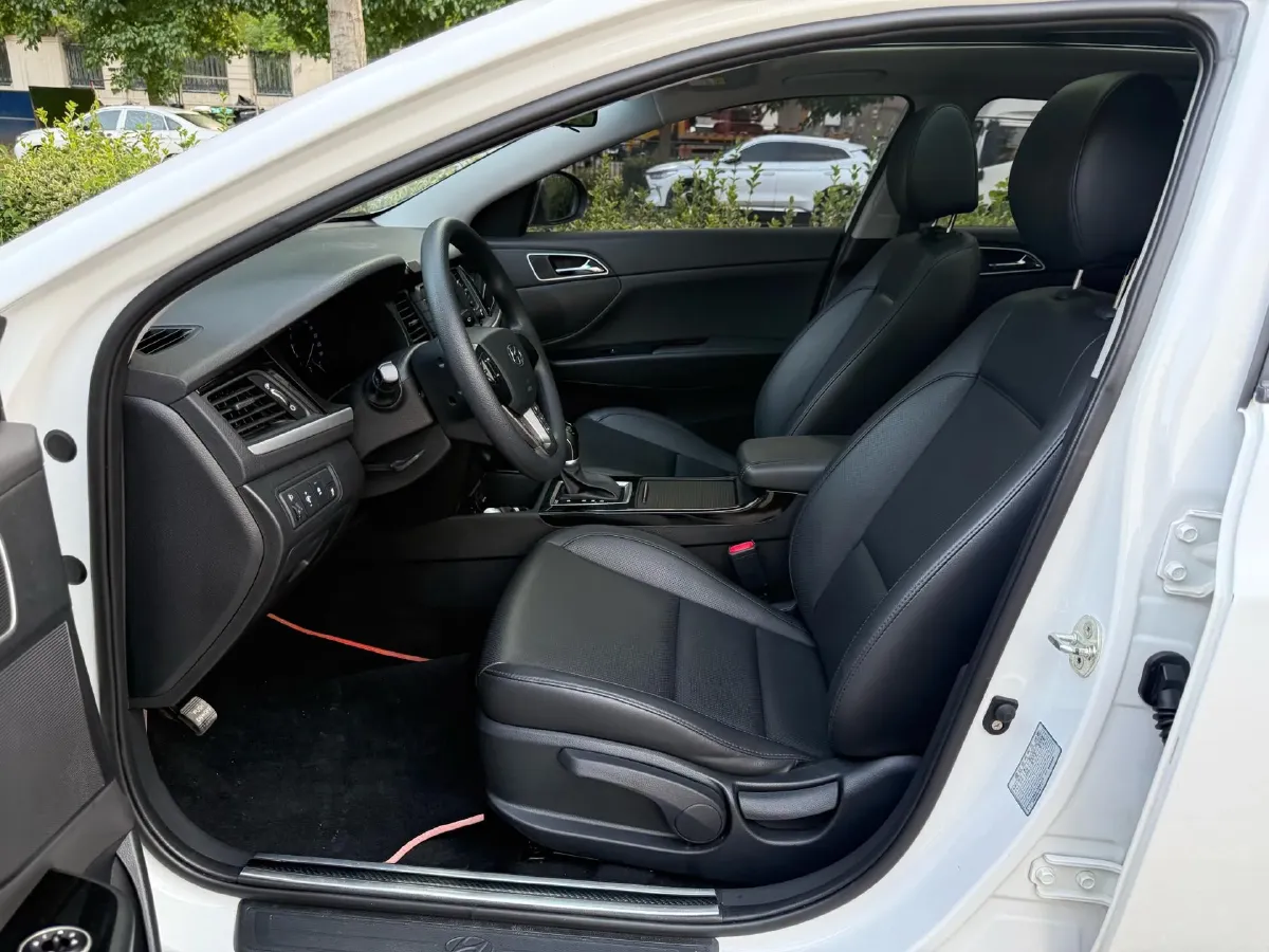 2017 Hyundai Mistra 1.8L 143HP L4 6AT,autocango,china used car exporter,china ev exporter,chinese used car exporter,chinese used ev exporter