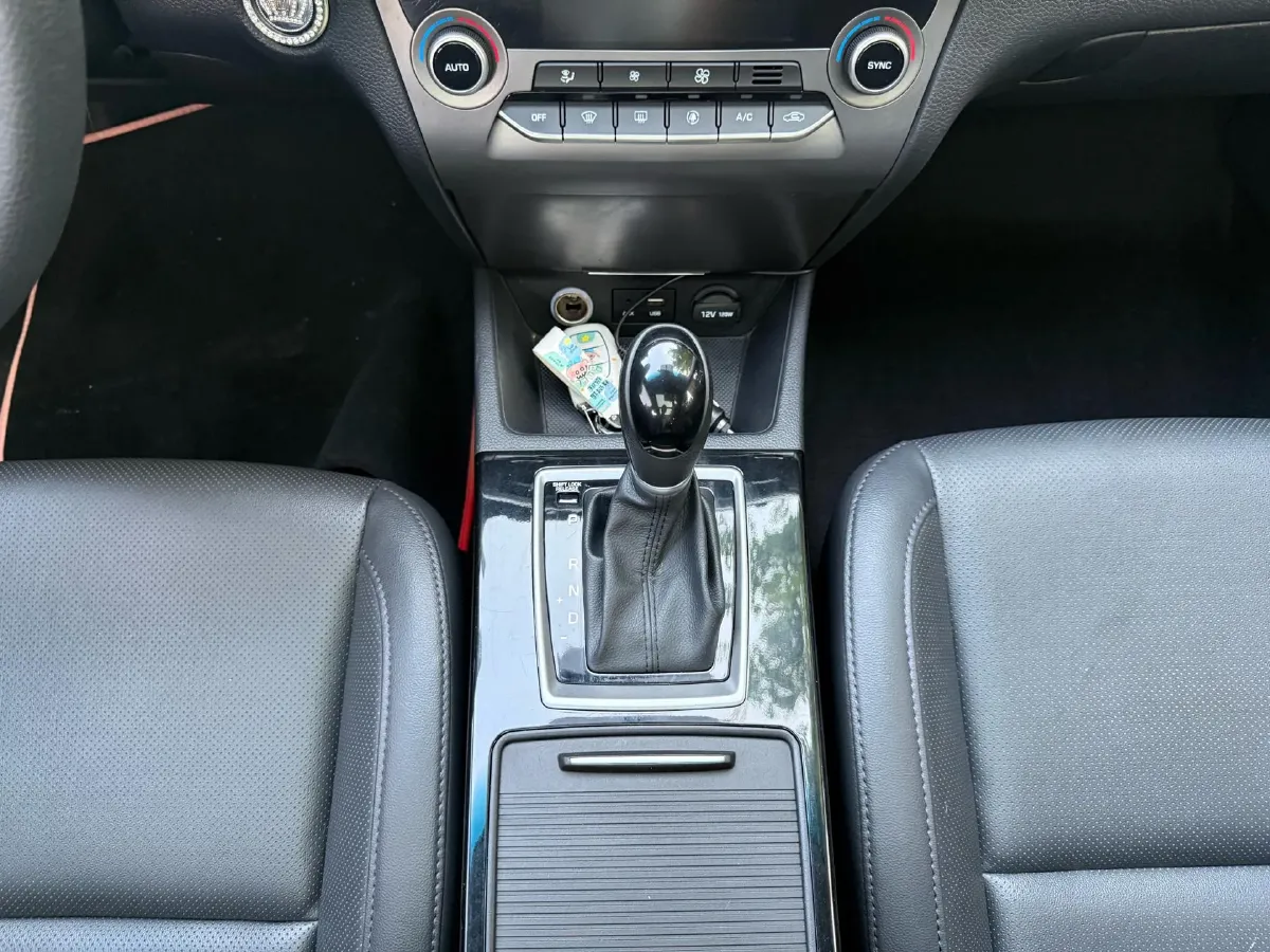 2017 Hyundai Mistra 1.8L 143HP L4 6AT,autocango,china used car exporter,china ev exporter,chinese used car exporter,chinese used ev exporter