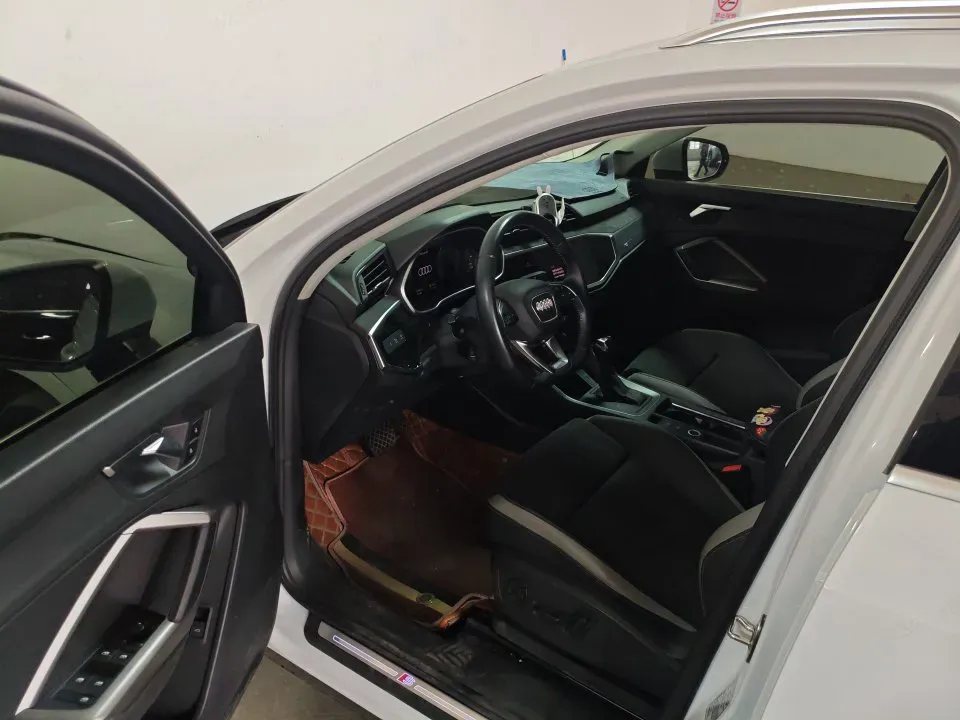 2022 Audi Q3 1.4T 150HP L4 7DCT,autocango,china used car exporter,china ev exporter,chinese used car exporter,chinese used ev exporter