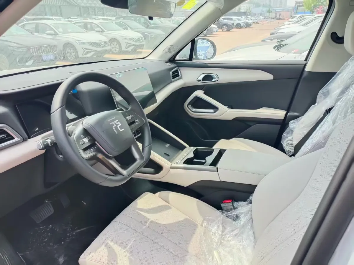 2024 BYD YuanUP BEV 45.12KWH,autocango,china used car exporter,china ev exporter,chinese used car exporter,chinese used ev exporter