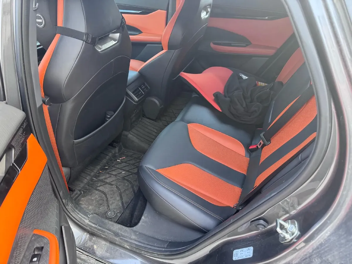 2023 ChangAn UNI-V 1.5T 188HP L4 7DCT,autocango,china used car exporter,china ev exporter,chinese used car exporter,chinese used ev exporter