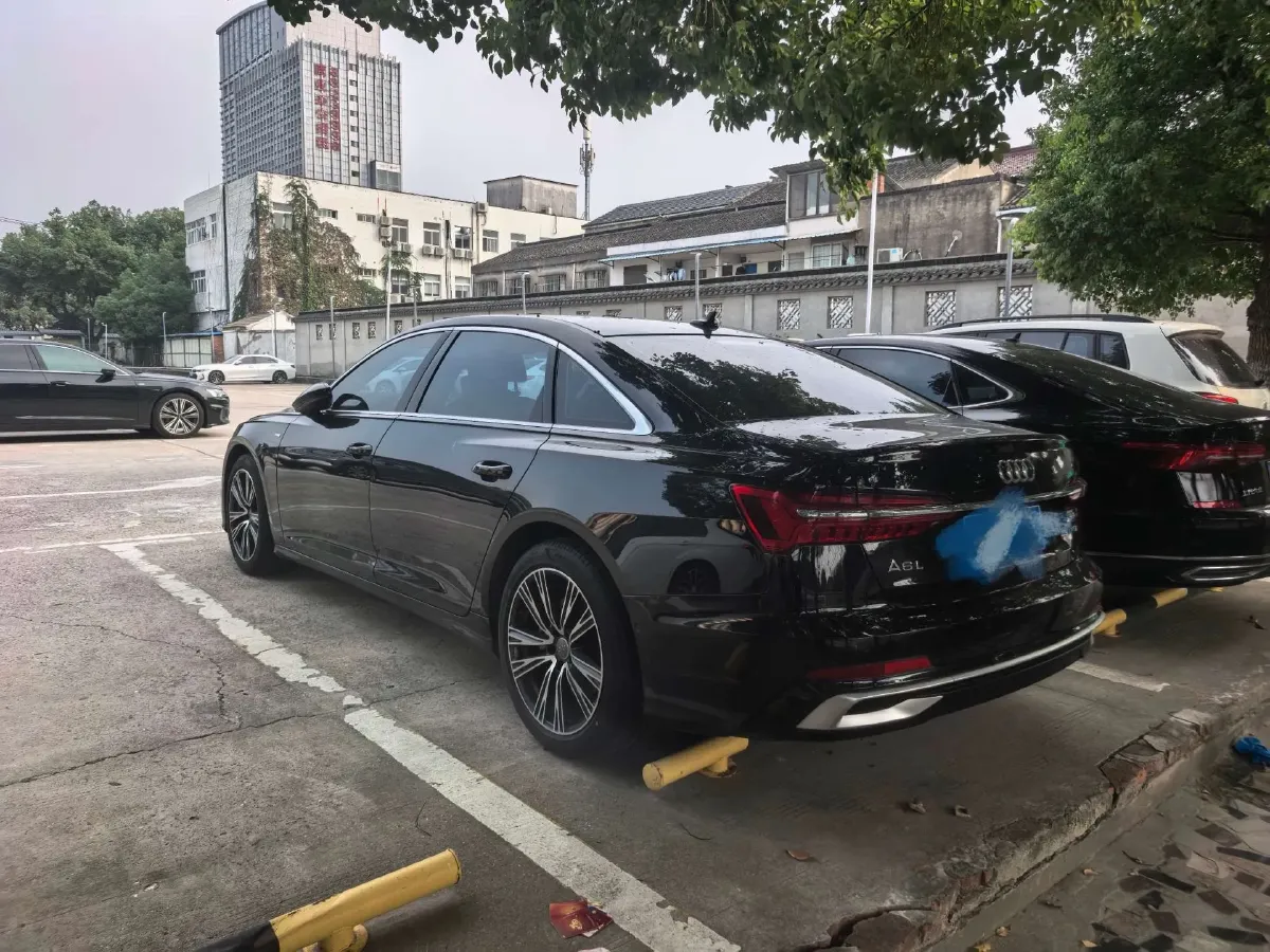 2019 Mercedes-Benz GLC Class 2.0T 245HP L4 9AT,autocango,china used car exporter,china ev exporter,chinese used car exporter,chinese used ev exporter