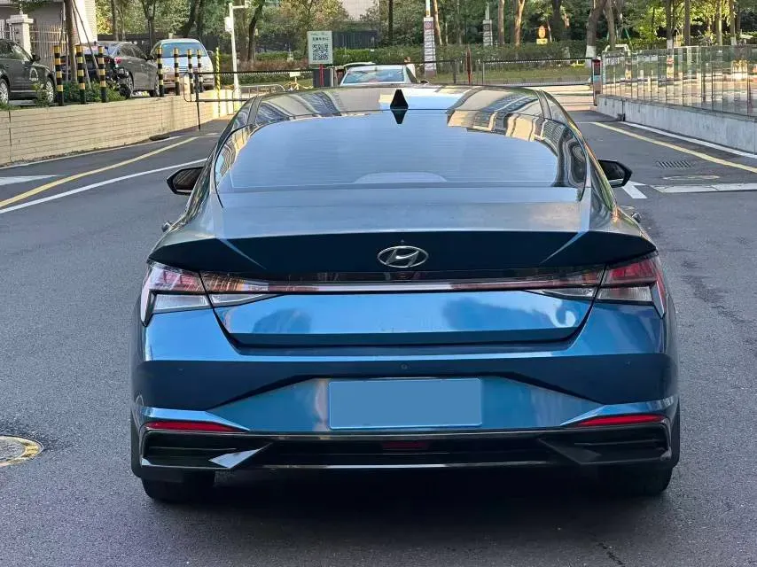 2021 Hyundai Elantra 1.5L 115HP L4 CVT,autocango,china used car exporter,china ev exporter,chinese used car exporter,chinese used ev exporter