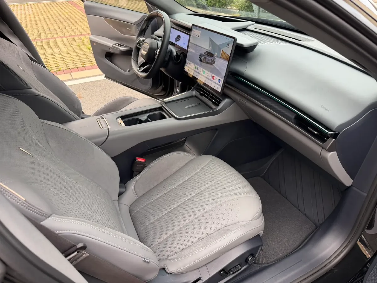2024 LYNK&CO 01 2.0T 254HP L4 8AT,autocango,china used car exporter,china ev exporter,chinese used car exporter,chinese used ev exporter