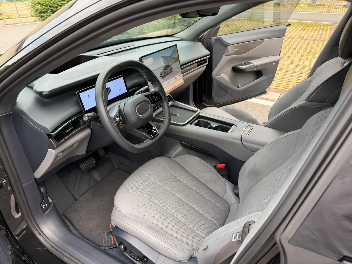 2024 LYNK&CO 01 2.0T 254HP L4 8AT,autocango,china used car exporter,china ev exporter,chinese used car exporter,chinese used ev exporter