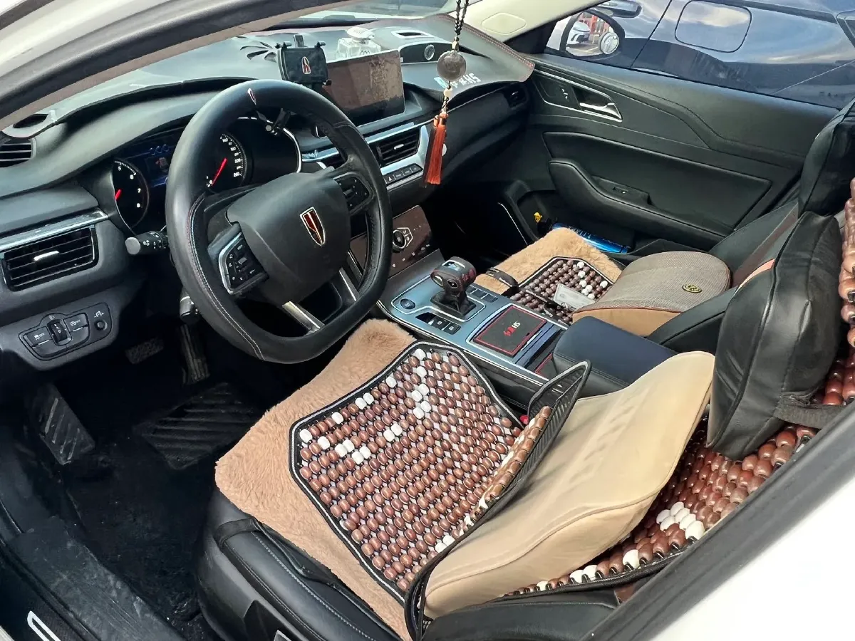 2020 HongQi H5 1.5T 169HP L4 7DCT,autocango,china used car exporter,china ev exporter,chinese used car exporter,chinese used ev exporter