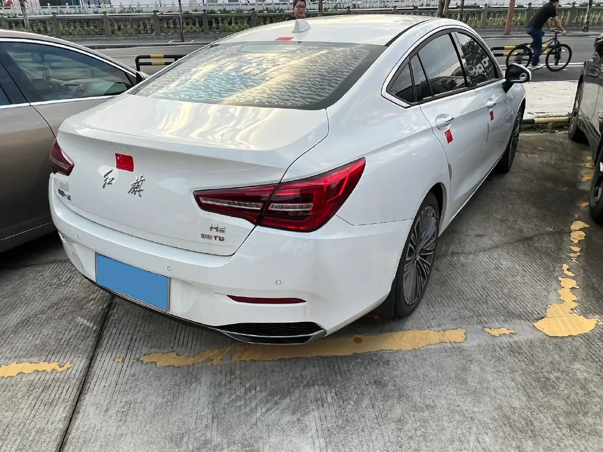 2020 HongQi H5 1.5T 169HP L4 7DCT,autocango,china used car exporter,china ev exporter,chinese used car exporter,chinese used ev exporter