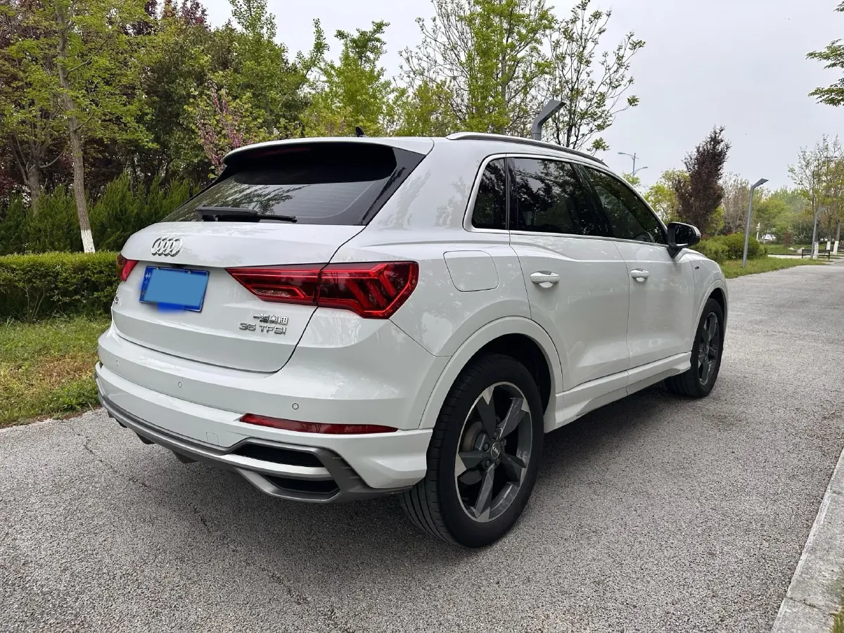 2021 Audi Q3 1.4T 150HP L4 7DCT,autocango,china used car exporter,china ev exporter,chinese used car exporter,chinese used ev exporter