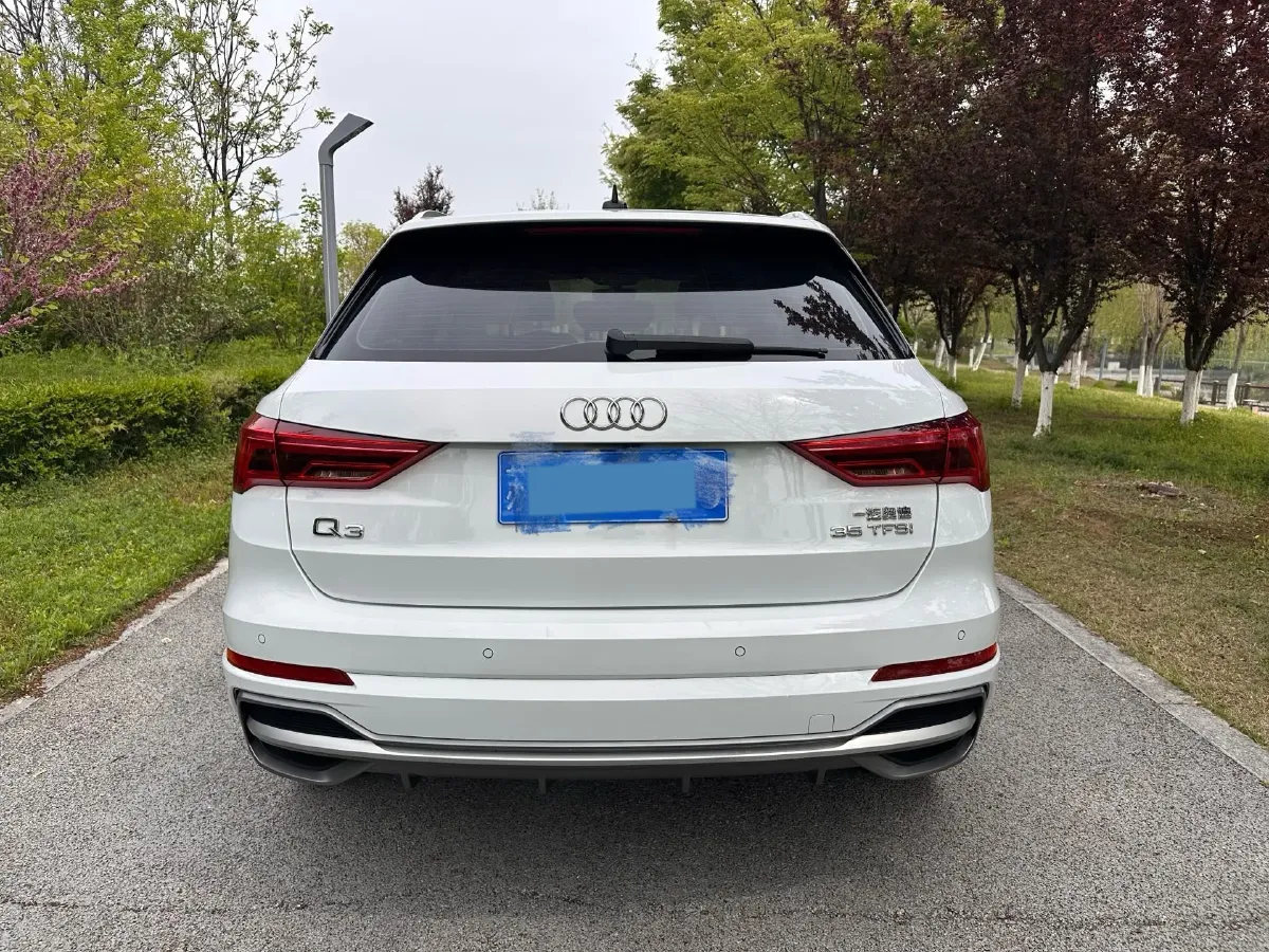 2021 Audi Q3 1.4T 150HP L4 7DCT,autocango,china used car exporter,china ev exporter,chinese used car exporter,chinese used ev exporter