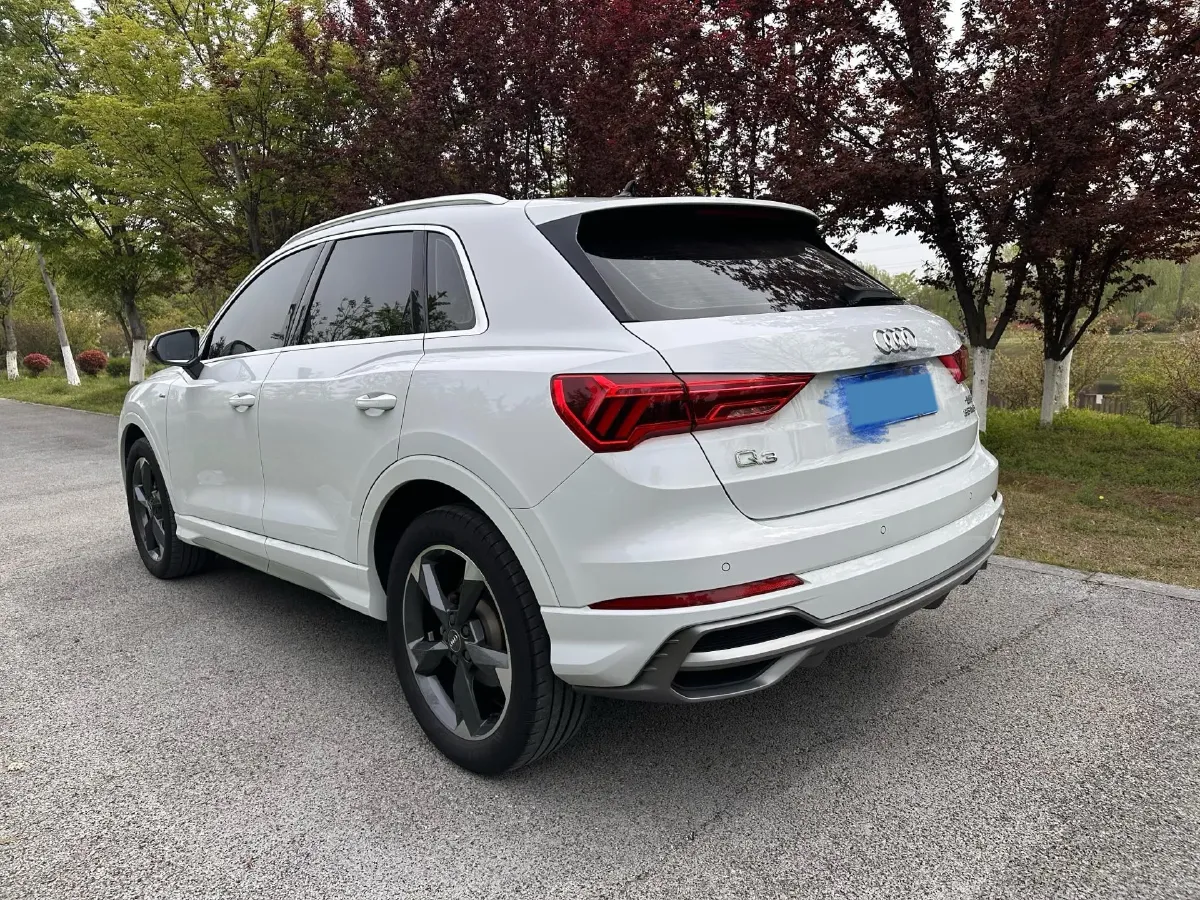 2021 Audi Q3 1.4T 150HP L4 7DCT,autocango,china used car exporter,china ev exporter,chinese used car exporter,chinese used ev exporter