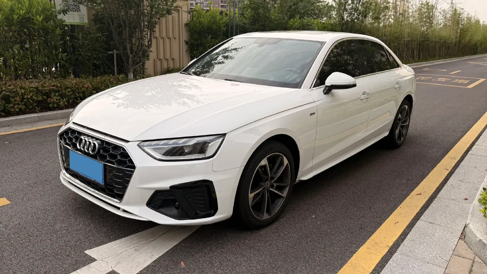 2020 Audi A4L 2.0T 190HP L4 7DCT,autocango,china used car exporter,china ev exporter,chinese used car exporter,chinese used ev exporter