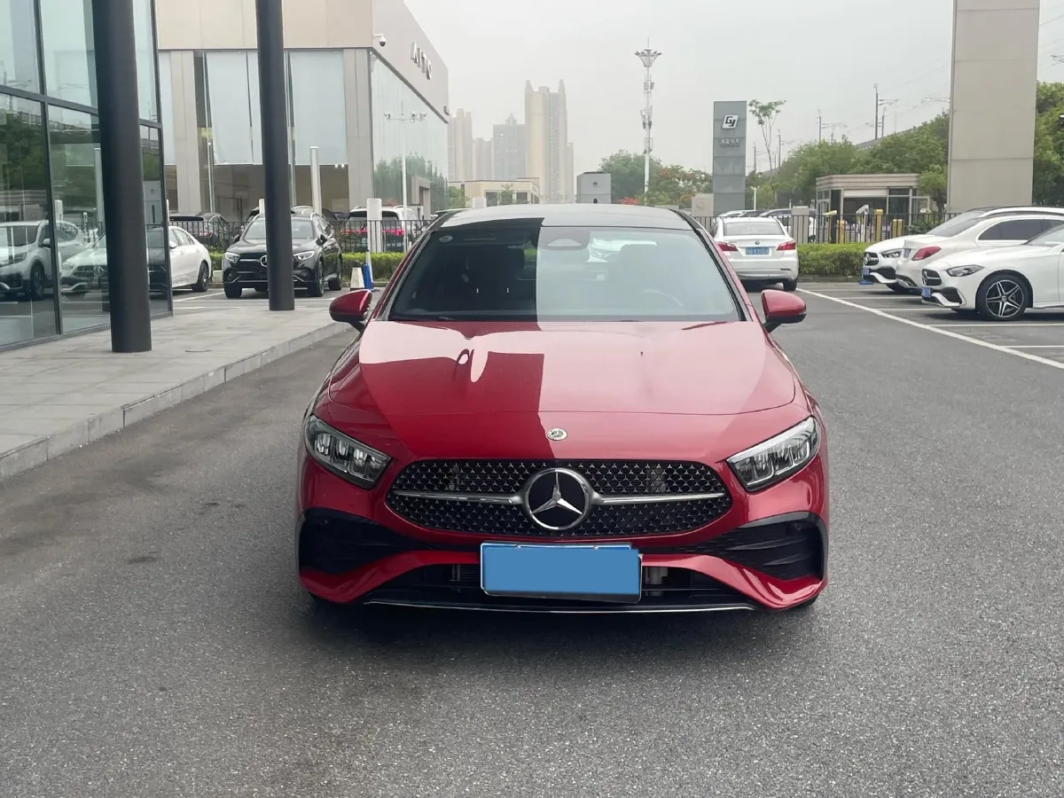 2023 Mercedes-Benz A Class 1.3T 163HP L4 7DCT,autocango,china used car exporter,china ev exporter,chinese used car exporter,chinese used ev exporter