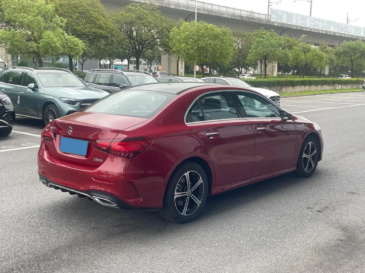 2023 Mercedes-Benz A Class 1.3T 163HP L4 7DCT,autocango,china used car exporter,china ev exporter,chinese used car exporter,chinese used ev exporter