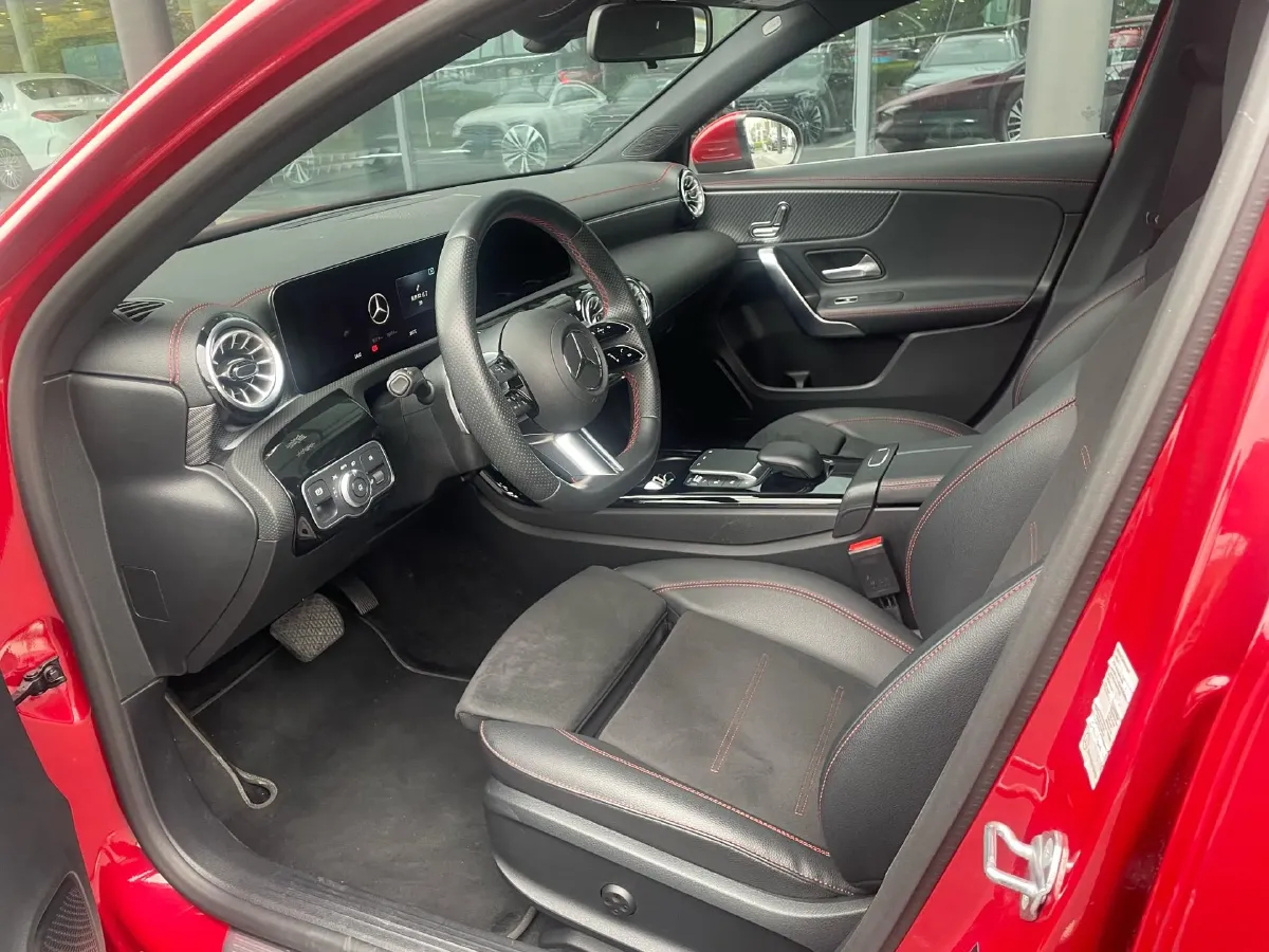2023 Mercedes-Benz A Class 1.3T 163HP L4 7DCT,autocango,china used car exporter,china ev exporter,chinese used car exporter,chinese used ev exporter