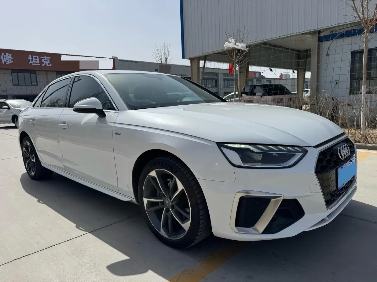 2020 Audi A4L 2.0T 190HP L4 7DCT,autocango,china used car exporter,china ev exporter,chinese used car exporter,chinese used ev exporter