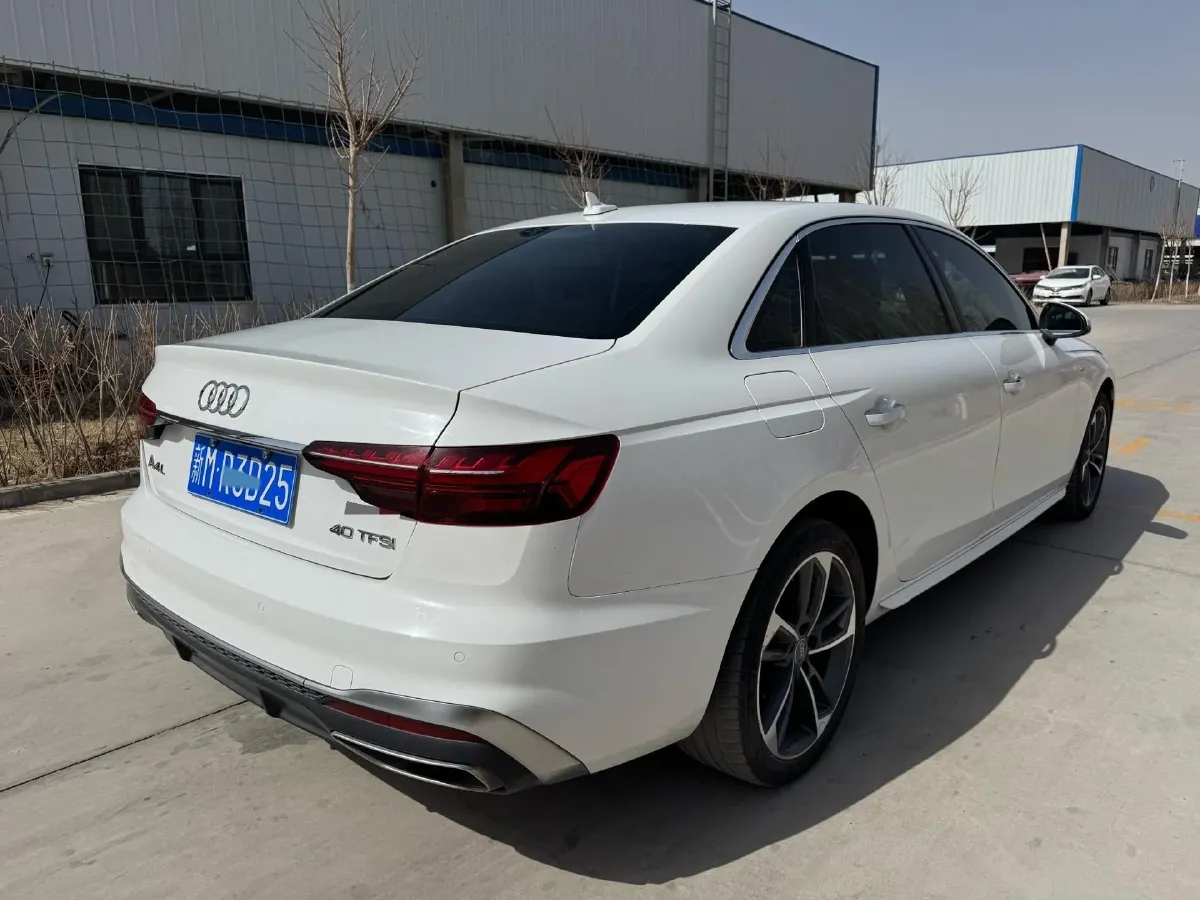 2020 Audi A4L 2.0T 190HP L4 7DCT,autocango,china used car exporter,china ev exporter,chinese used car exporter,chinese used ev exporter