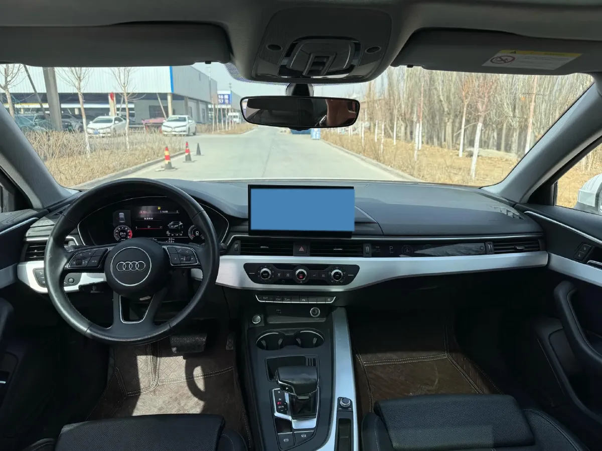 2020 Audi A4L 2.0T 190HP L4 7DCT,autocango,china used car exporter,china ev exporter,chinese used car exporter,chinese used ev exporter