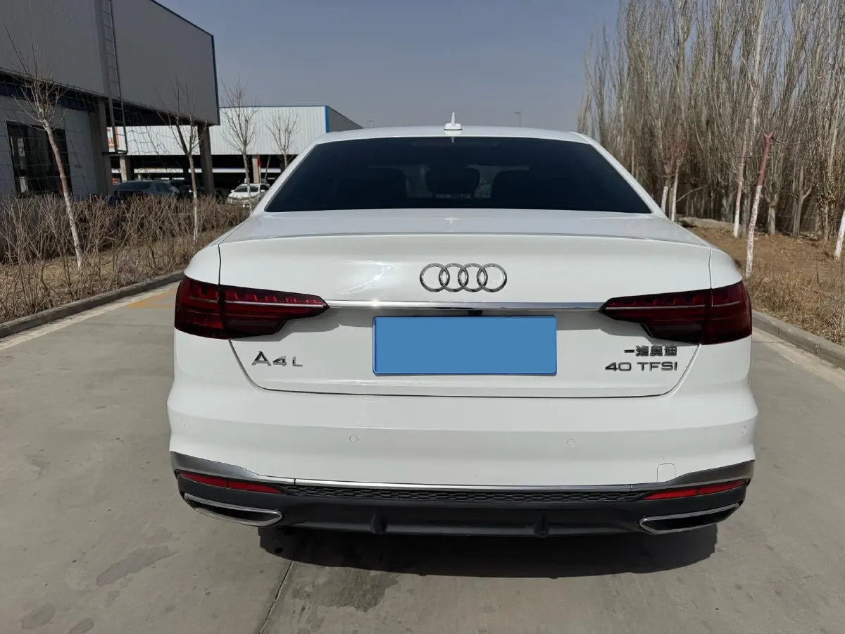 2020 Audi A4L 2.0T 190HP L4 7DCT,autocango,china used car exporter,china ev exporter,chinese used car exporter,chinese used ev exporter