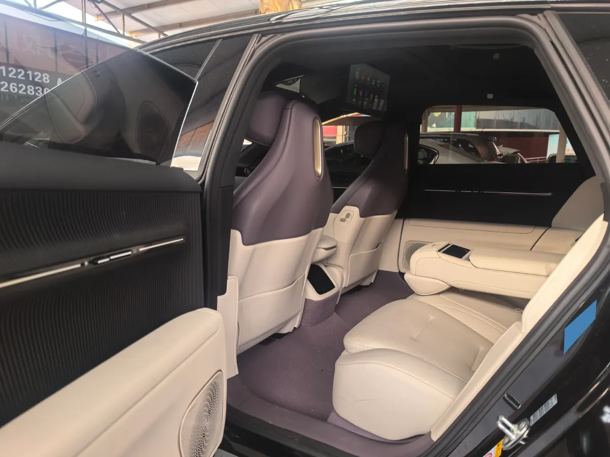 2025 Avatr 12 1.5T 156HP L4 REEV 39.05KWH,autocango,china used car exporter,china ev exporter,chinese used car exporter,chinese used ev exporter