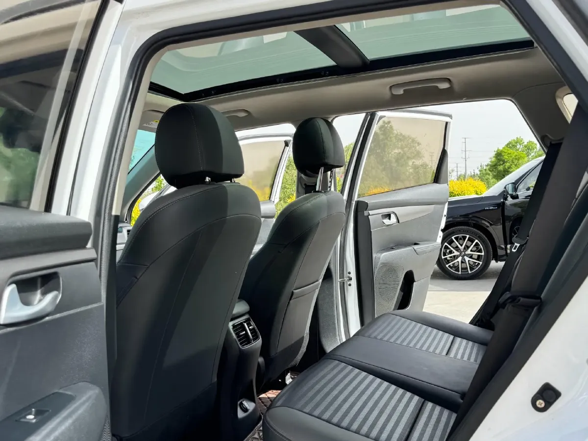 2019 Kia Sportage R 2.0L 160HP L4 6AT,autocango,china used car exporter,china ev exporter,chinese used car exporter,chinese used ev exporter