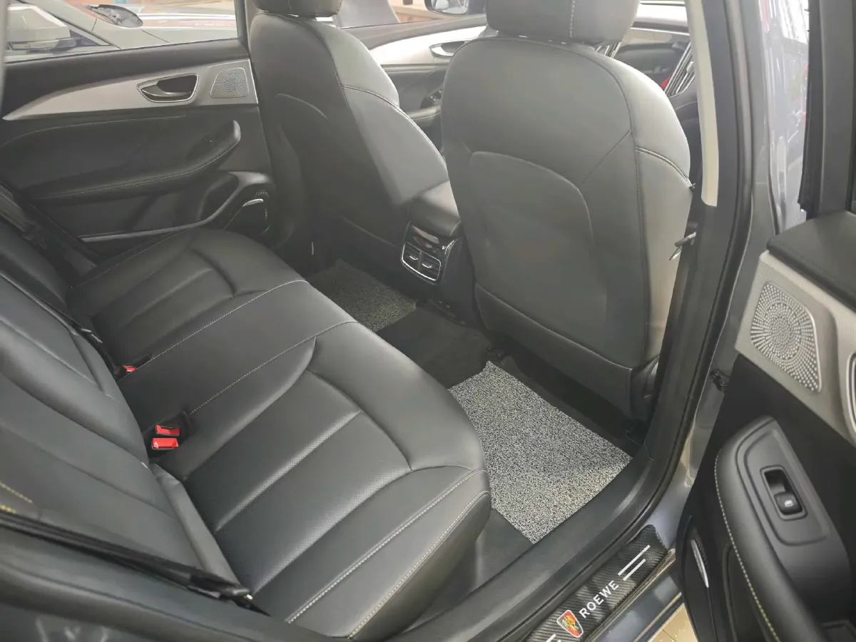 2020 Roewe i6 MAX 1.5T 173HP L4 7DCT,autocango,china used car exporter,china ev exporter,chinese used car exporter,chinese used ev exporter