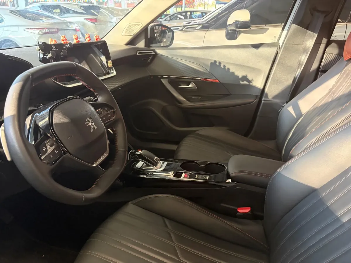 2020 Peugeot 2008 1.2T 136HP L3 6DCT,autocango,china used car exporter,china ev exporter,chinese used car exporter,chinese used ev exporter