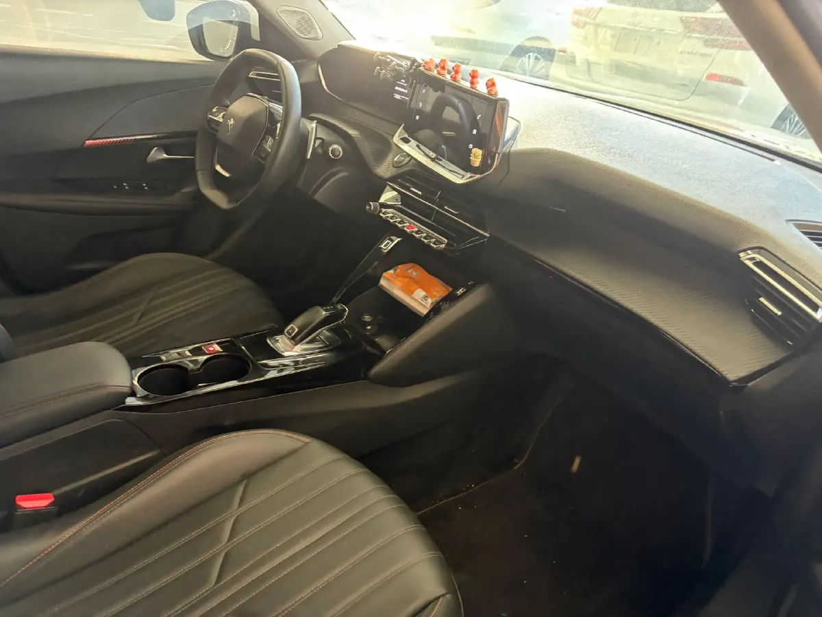 2020 Peugeot 2008 1.2T 136HP L3 6DCT,autocango,china used car exporter,china ev exporter,chinese used car exporter,chinese used ev exporter