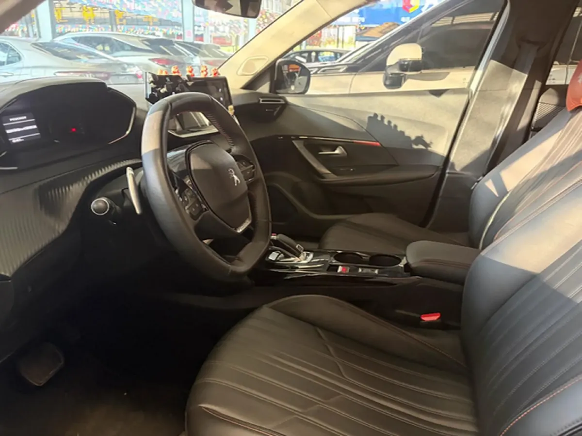 2020 Peugeot 2008 1.2T 136HP L3 6DCT,autocango,china used car exporter,china ev exporter,chinese used car exporter,chinese used ev exporter