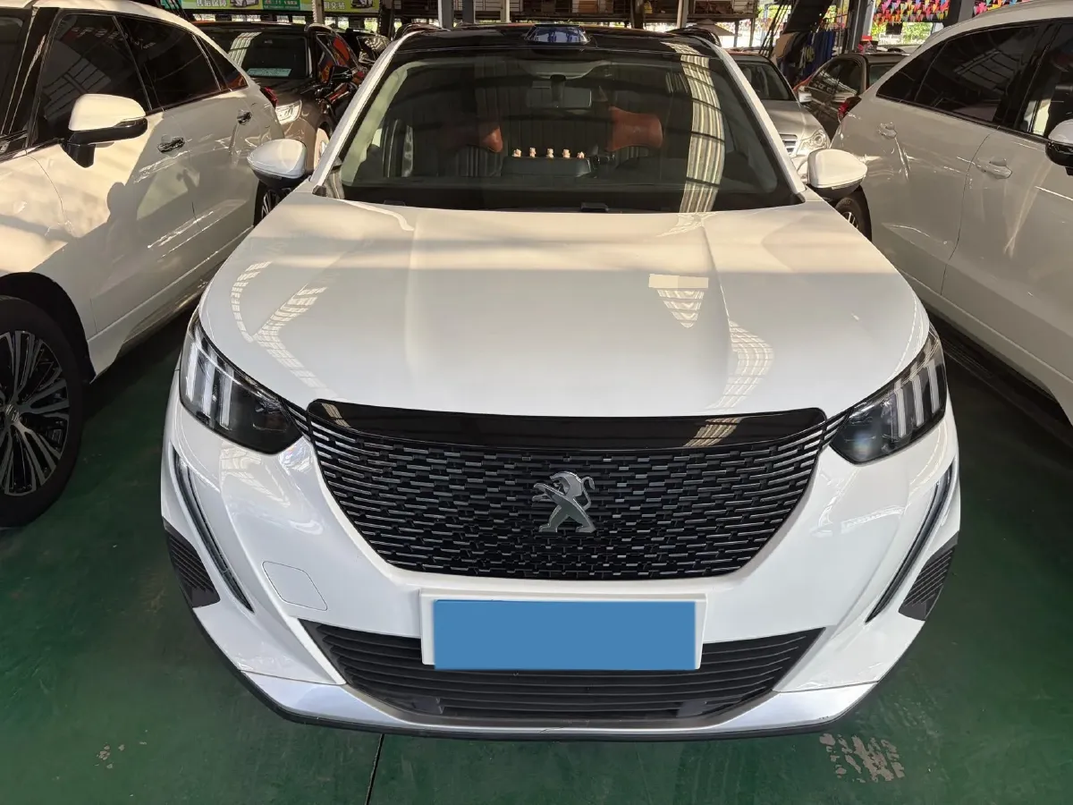2020 Peugeot 2008 1.2T 136HP L3 6DCT,autocango,china used car exporter,china ev exporter,chinese used car exporter,chinese used ev exporter