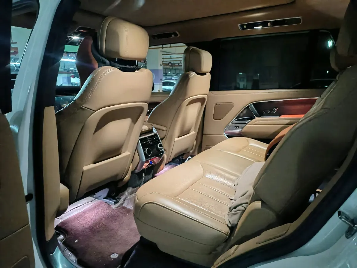 2024 Land Rover Range Rover 3.0T 400HP L6 8AT,autocango,china used car exporter,china ev exporter,chinese used car exporter,chinese used ev exporter