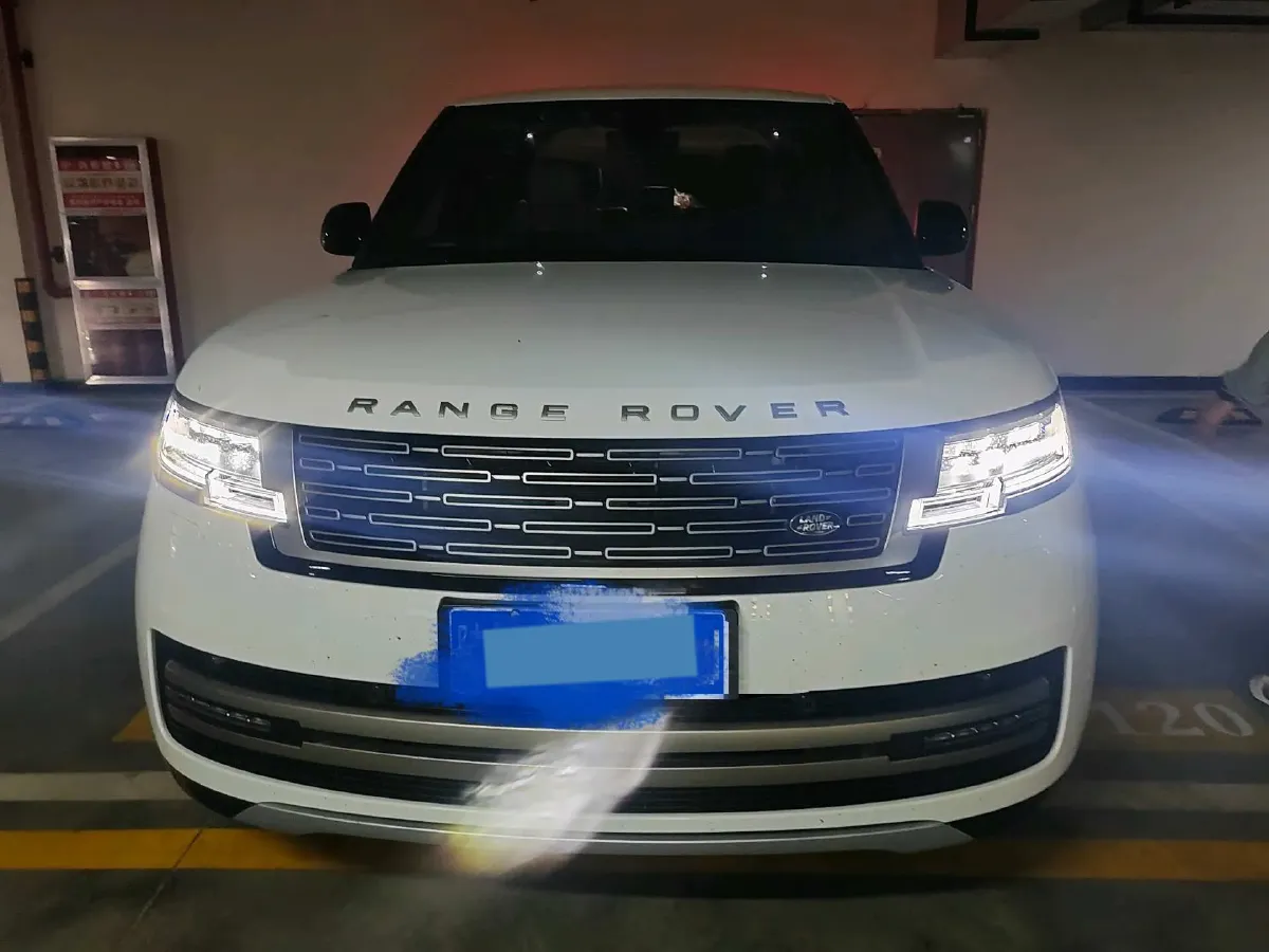 2024 Land Rover Range Rover 3.0T 400HP L6 8AT,autocango,china used car exporter,china ev exporter,chinese used car exporter,chinese used ev exporter