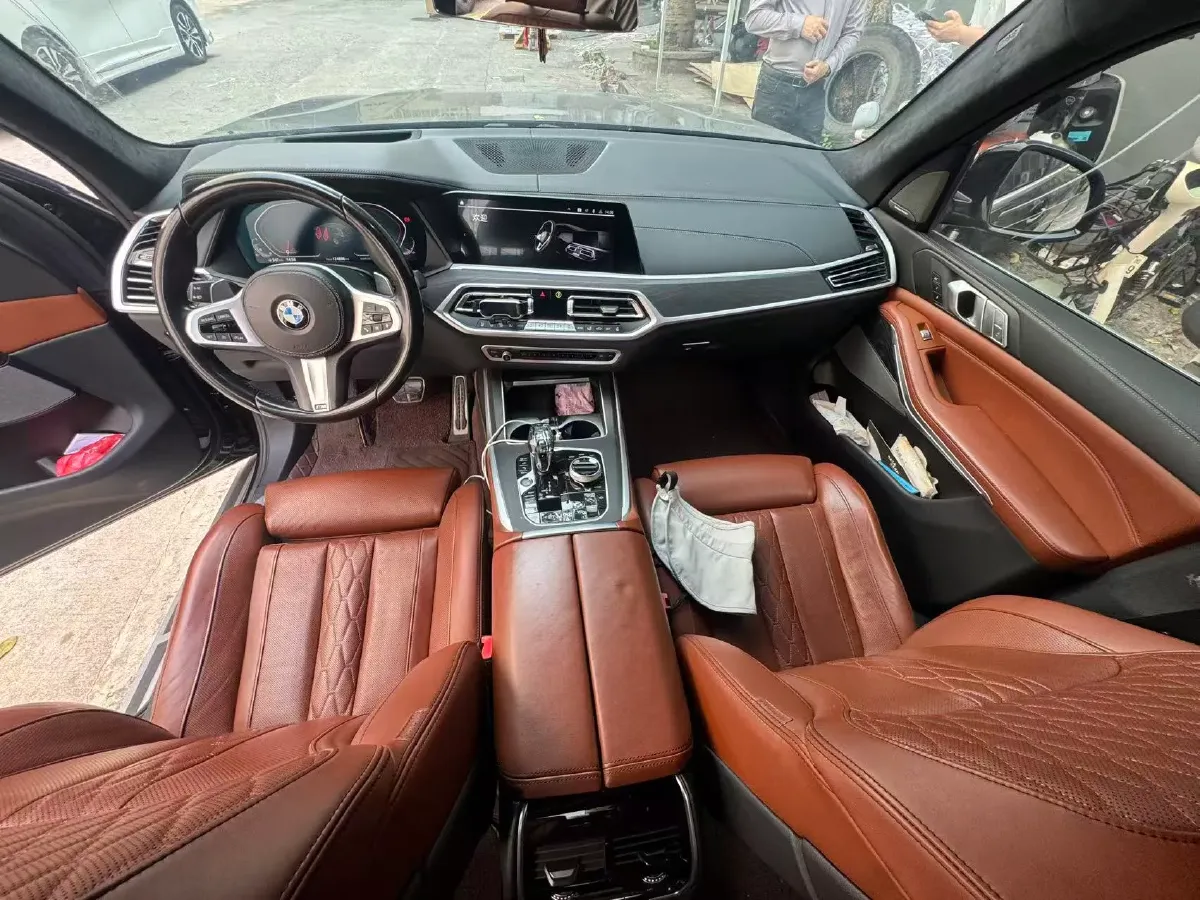 2022 BMW X7 3.0T 340HP L6 8AT,autocango,china used car exporter,china ev exporter,chinese used car exporter,chinese used ev exporter