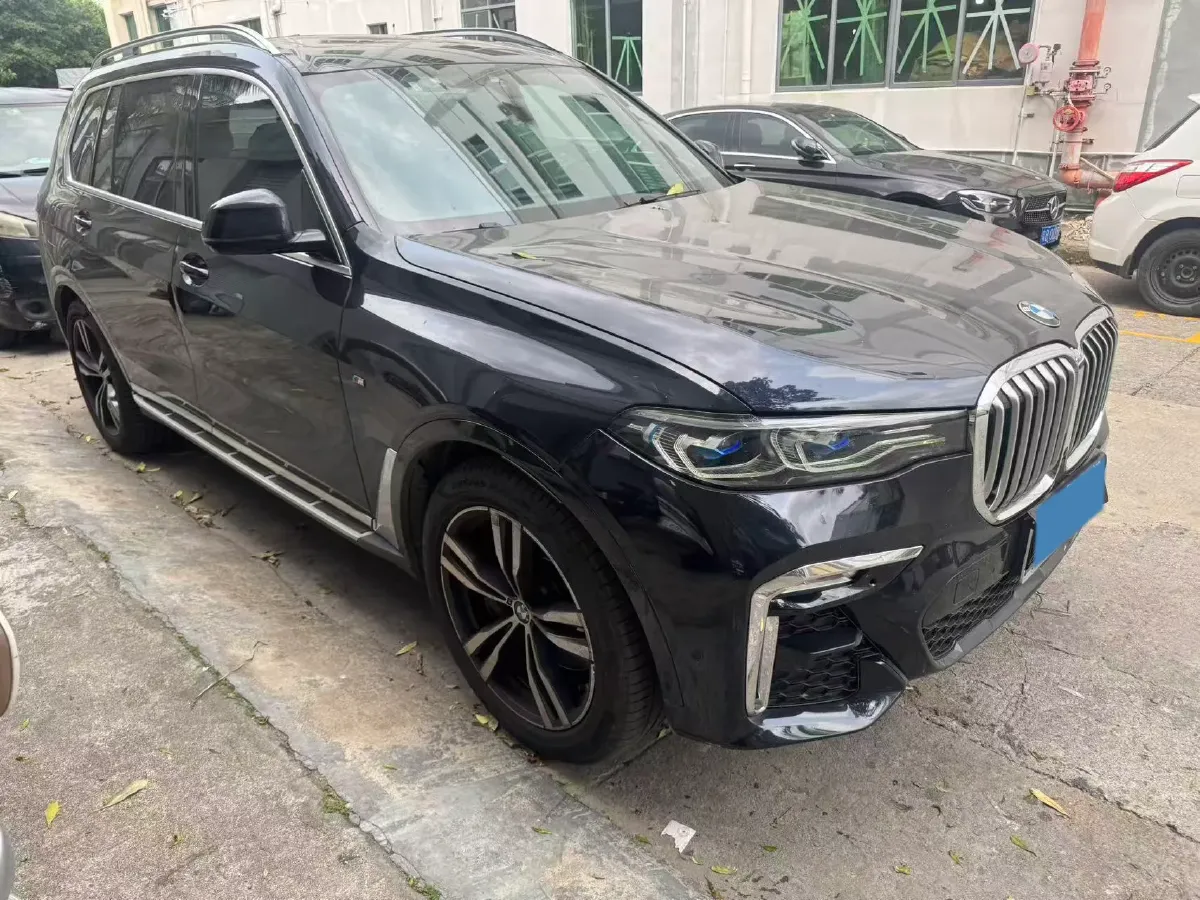 2022 BMW X7 3.0T 340HP L6 8AT,autocango,china used car exporter,china ev exporter,chinese used car exporter,chinese used ev exporter