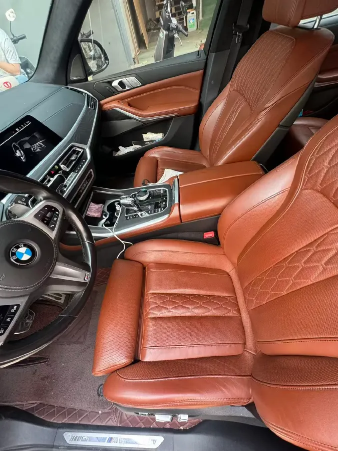 2022 BMW X7 3.0T 340HP L6 8AT,autocango,china used car exporter,china ev exporter,chinese used car exporter,chinese used ev exporter