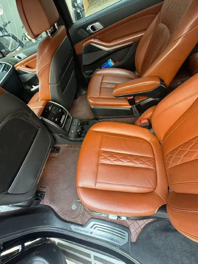 2022 BMW X7 3.0T 340HP L6 8AT,autocango,china used car exporter,china ev exporter,chinese used car exporter,chinese used ev exporter