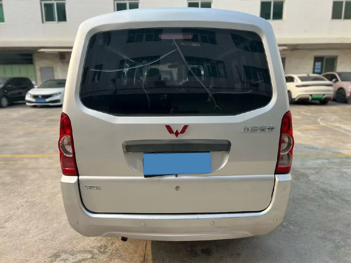 2019 WuLing RongGuang 1.5L 107HP L4 5MT,autocango,china used car exporter,china ev exporter,chinese used car exporter,chinese used ev exporter
